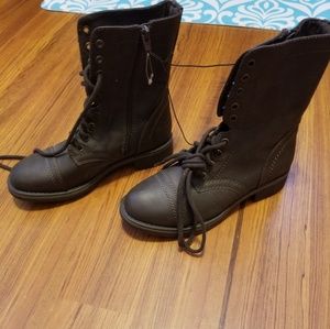 Ladies combat style boots